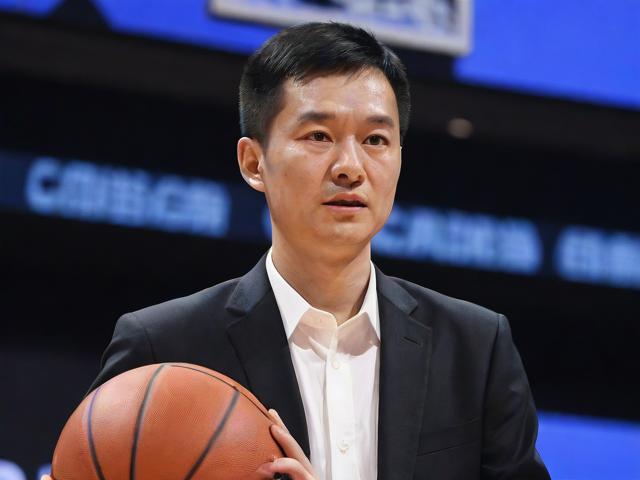 jiuyou.com_ 世界篮坛名家在中国举行篮球大师巡回赛，引领行业新高度，篮球世界大赛冠军