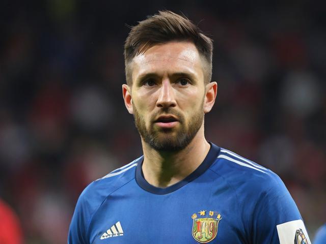 九游体育官网_ 德甲冠军争夺，数据分析团队解密战术变化与成功要素