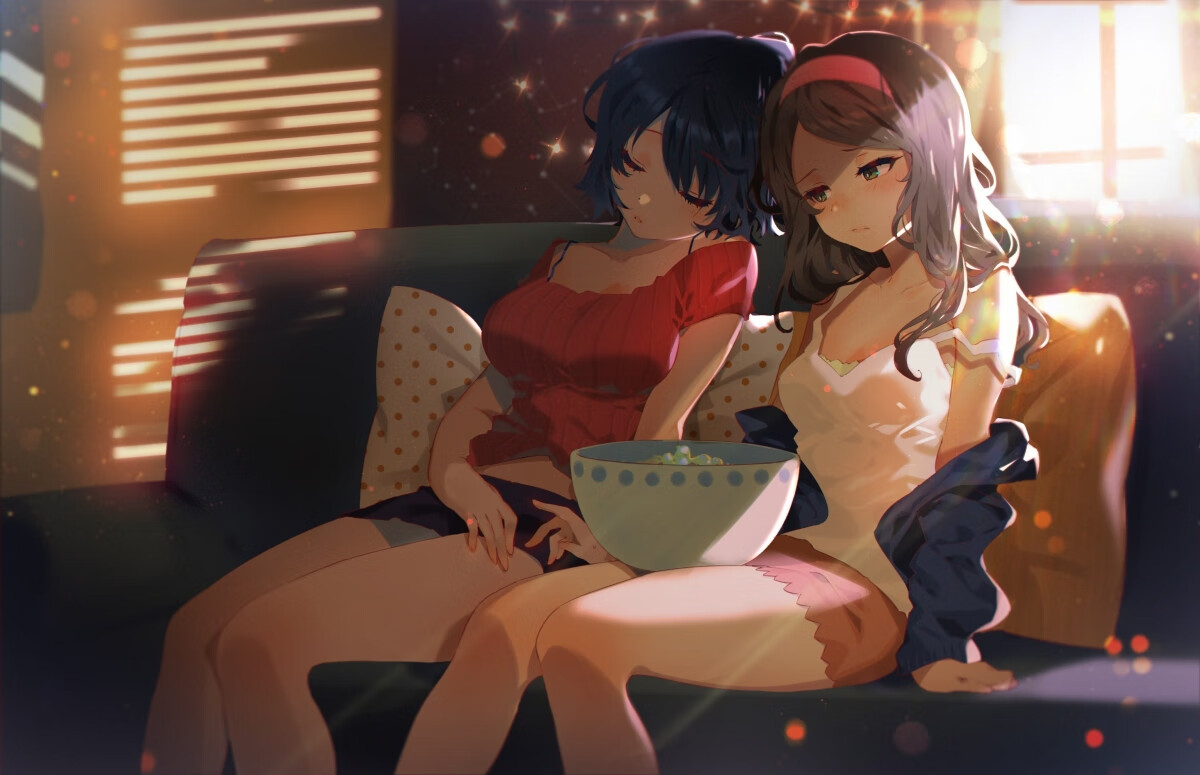 亚历克斯·格林伍德在橄榄球锦标赛中发挥出色,成为防守新星,亚历克斯-格林伍德