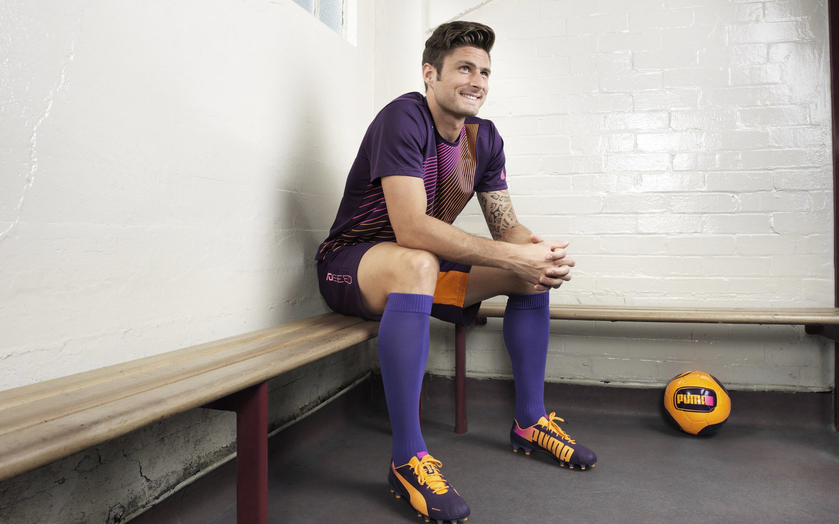 瑞·弗兰:他用无与伦比的防守技巧让对手难以突破,成为全黑队的屏障